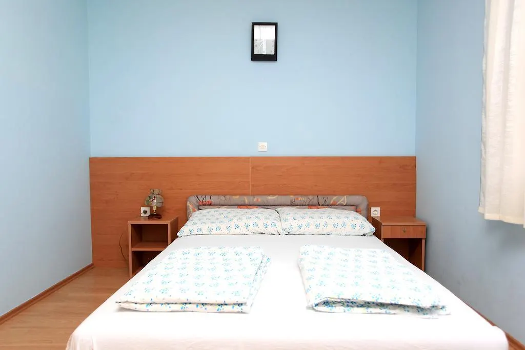 Apartments Vila Afrodita Vir Croatia