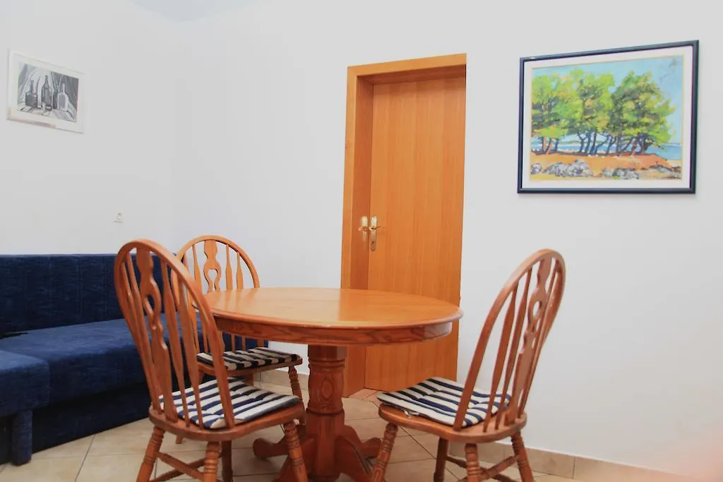 Apartments Vila Afrodita Vir